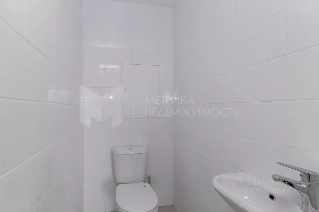 2-к кв. Тюменская область, Тюмень Полевая ул., 117к4 (61.6 м) - Фото 0
