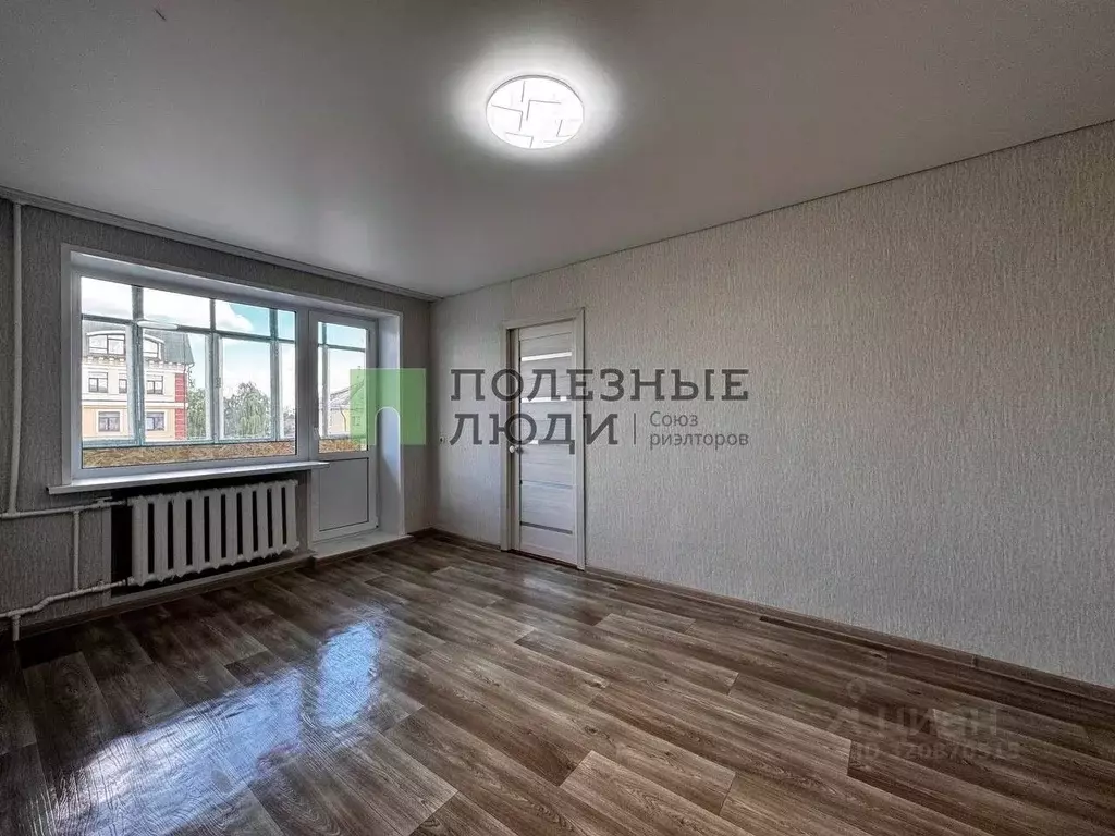 2-к кв. Орловская область, Орел пл. Поликарпова, 2 (44.0 м) - Фото 0