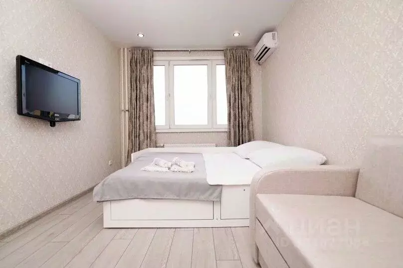 1-к кв. Татарстан, Казань ул. Александра Курынова, 6к1 (32.0 м) - Фото 1