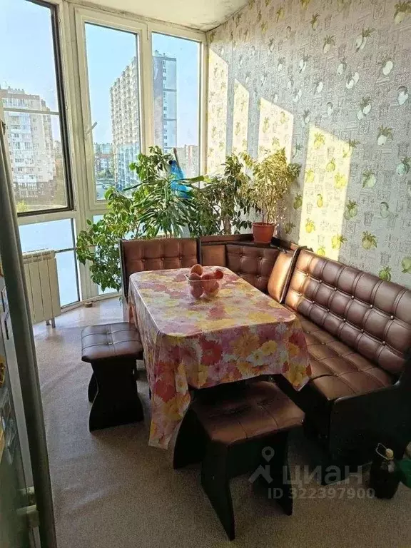 3-к кв. Волгоградская область, Волгоград ул. Имени Ивана Морозова, 7 ... - Фото 1