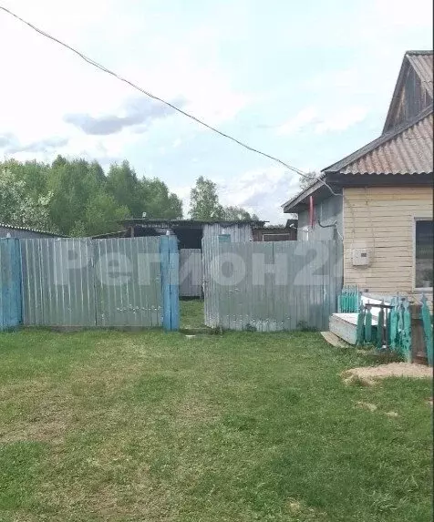 Дом в Уярский район, Авдинский сельсовет, деревня Покровка, переулок ... - Фото 1