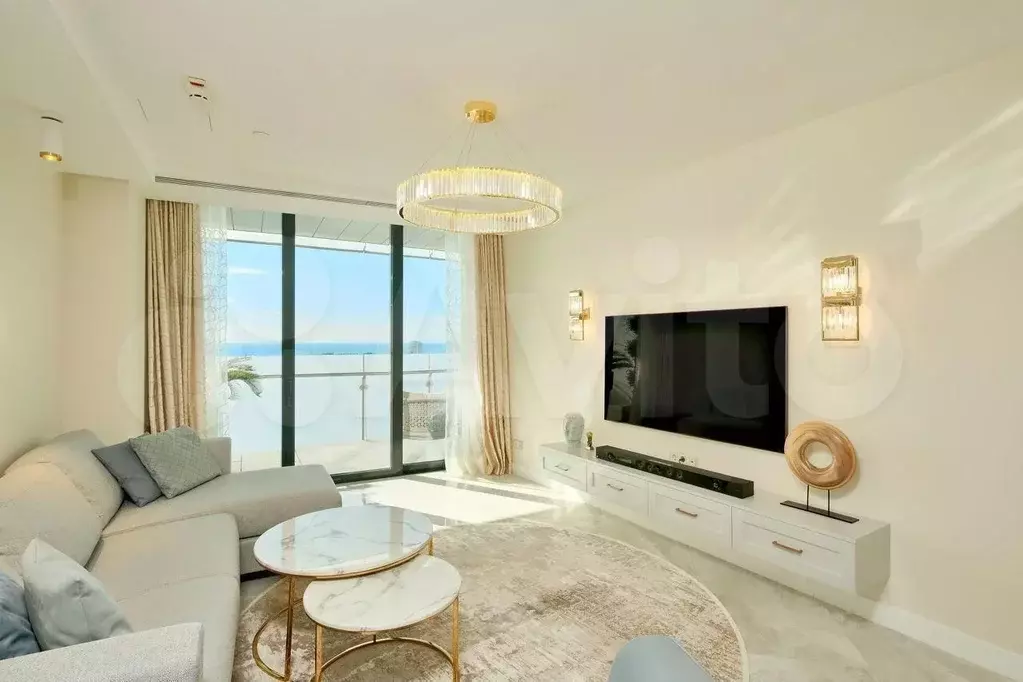 Апартаменты-студия, 41 м, 14/15 эт. - Фото 1