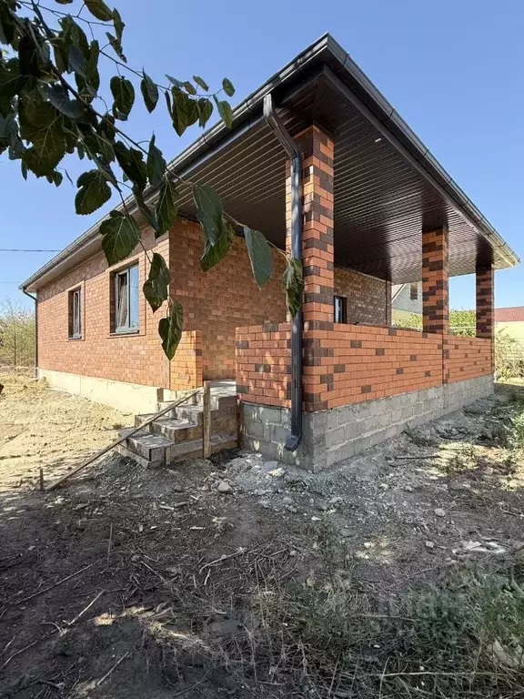 Дом в Краснодарский край, Белореченский район, Южненское с/пос, пос. ... - Фото 1