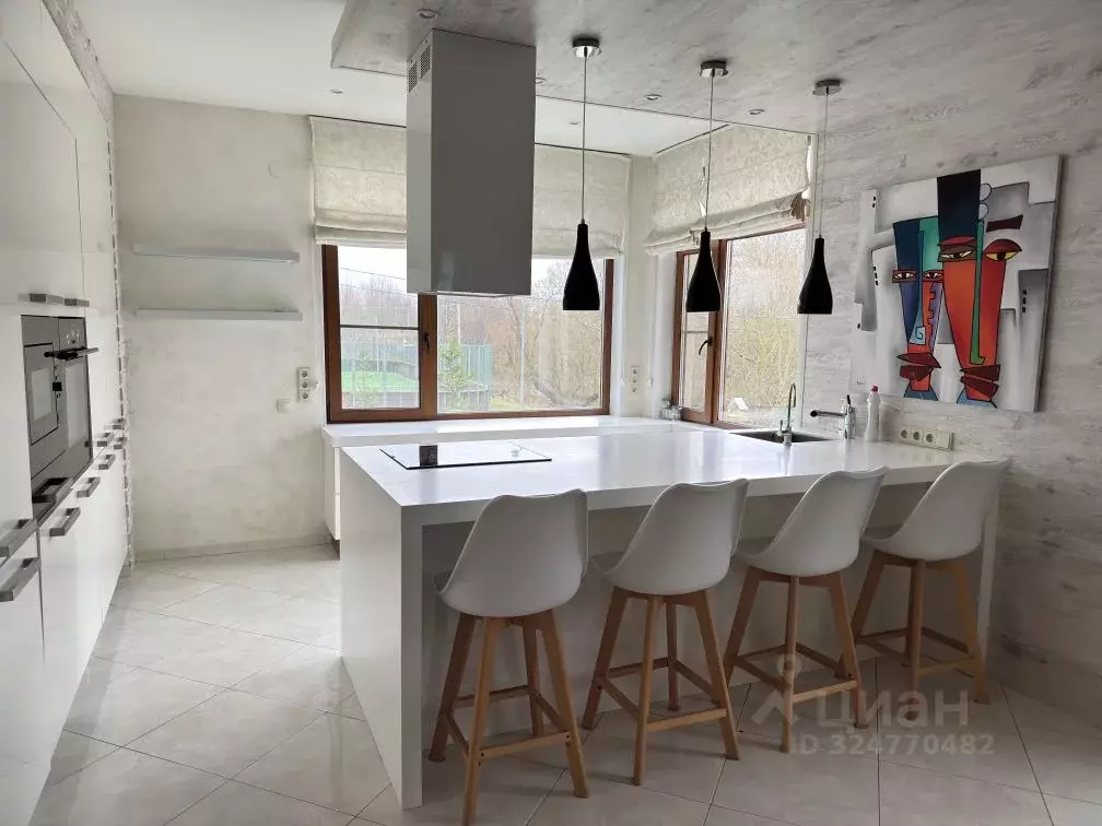 Дом в Санкт-Петербург пос. Тярлево, Круговая ул. (300 м) - Фото 1