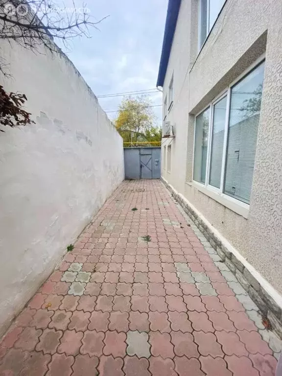 Дом в Евпатория, Партизанская улица, 24 (389 м) - Фото 1