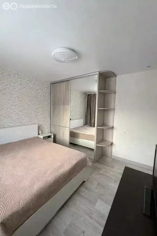 4-комнатная квартира: посёлок Светлый, 7 (70.5 м) - Фото 2