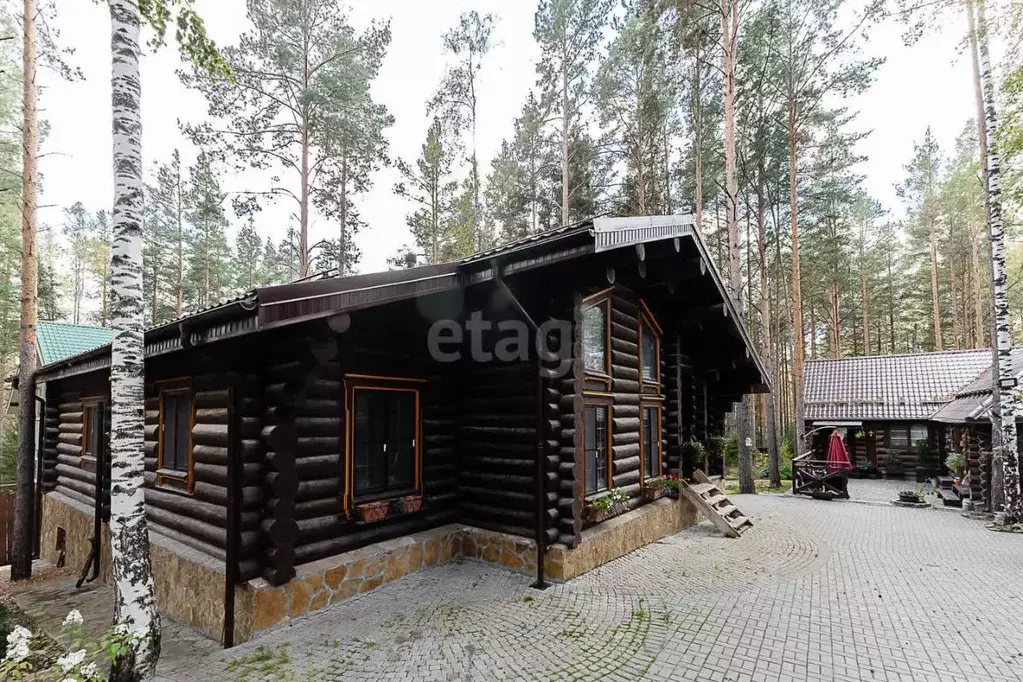 Дом в Свердловская область, Дегтярск Уральская ул., 68 (281 м) - Фото 0