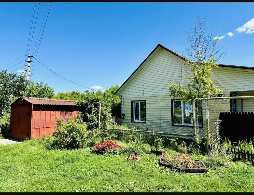 Дом в Воронежская область, Лискинский район, Залуженское с/пос, с. ... - Фото 1