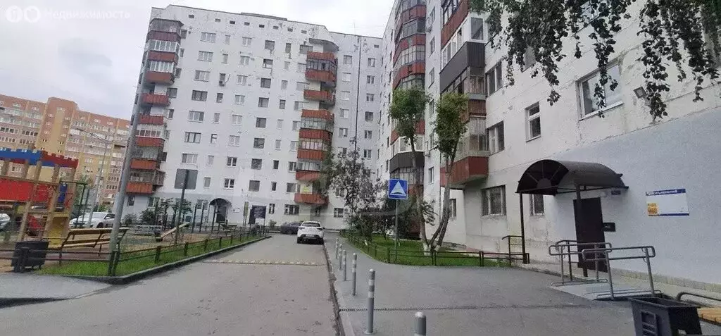 3-комнатная квартира: Тюмень, улица Николая Чаплина, 113 (66 м) - Фото 0