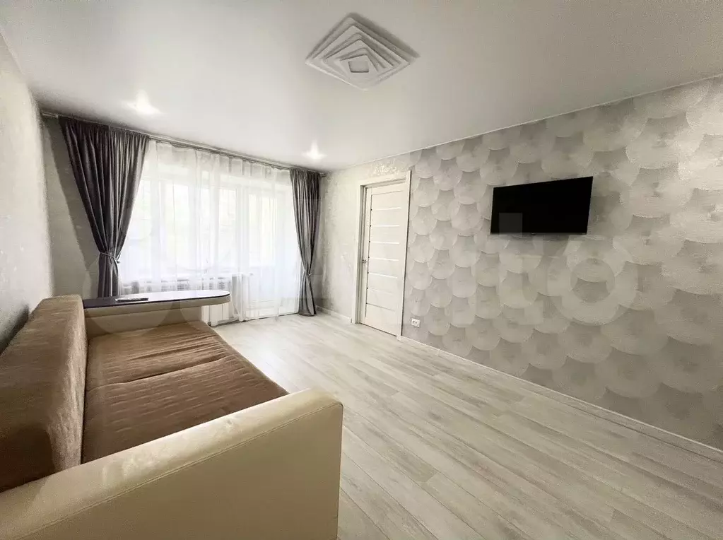 2-к. квартира, 45 м, 5/5 эт. - Фото 0