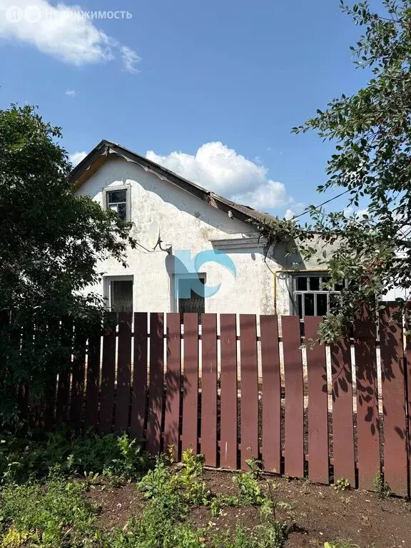 Дом в Октябрьский, улица Гафури (60 м) - Фото 1