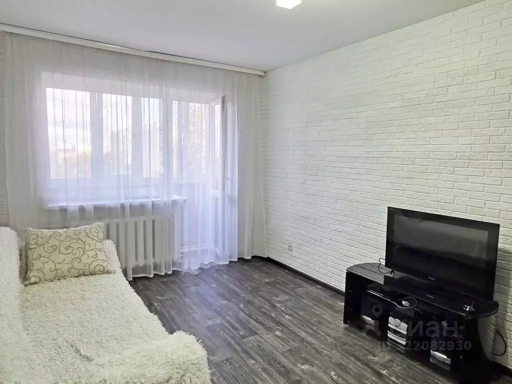 1-к кв. Омская область, Омск Чередовый мкр, ул. Радищева, 88 (30.7 м) - Фото 1