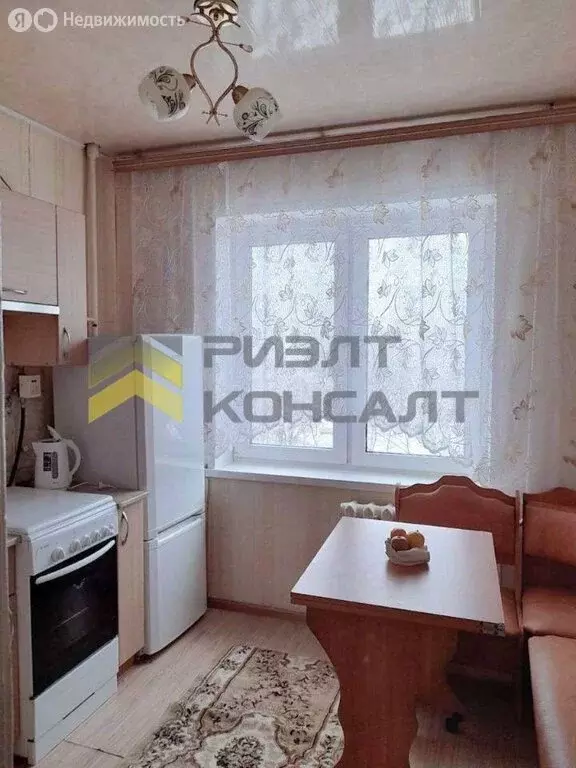 2-комнатная квартира: Омск, улица Кирова, 10к2 (54 м) - Фото 1