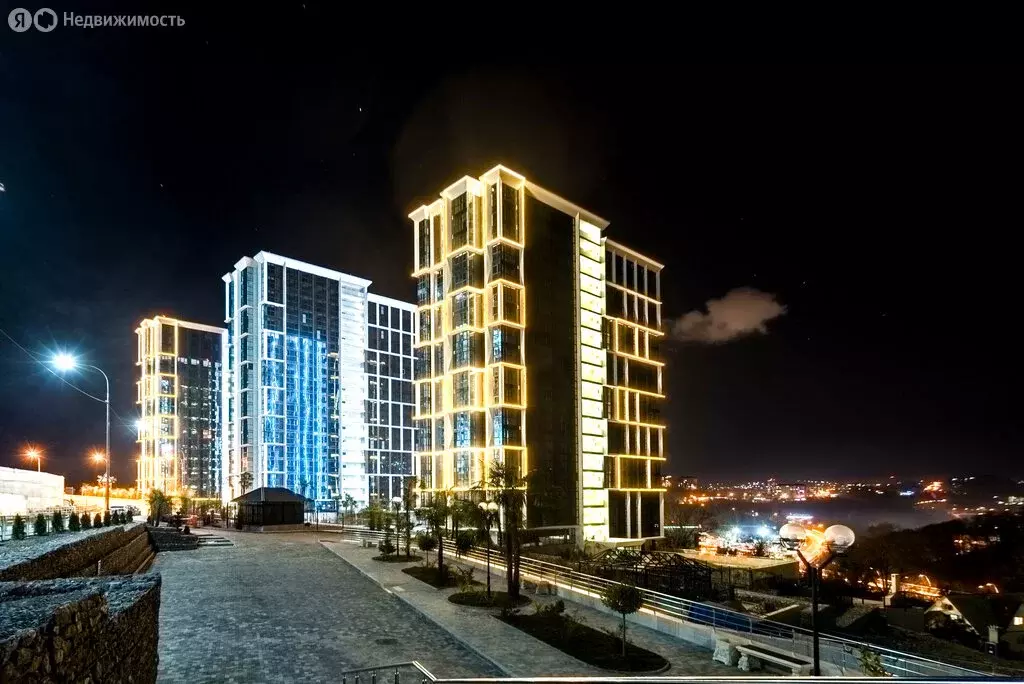 Квартира-студия: Сочи, микрорайон Бытха, Ясногорская улица, 16/6к1 (17 ... - Фото 1