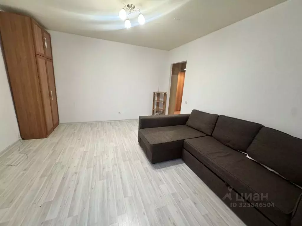 1-к кв. Свердловская область, Екатеринбург ул. Рощинская, 41 (38.7 м) - Фото 2