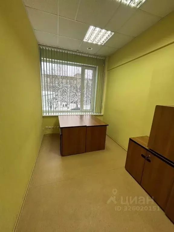 Офис в Коми, Сыктывкар ул. Ленина, 48 (8 м) - Фото 1