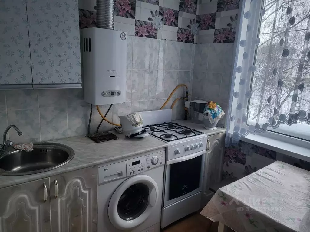 2-к кв. Мордовия, Саранск просп. 50 лет Октября, 52 (48.0 м) - Фото 1