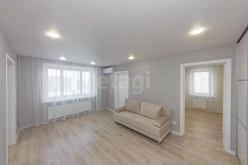 2-к кв. Тюменская область, Тюмень ул. Монтажников, 40 (56.0 м) - Фото 1