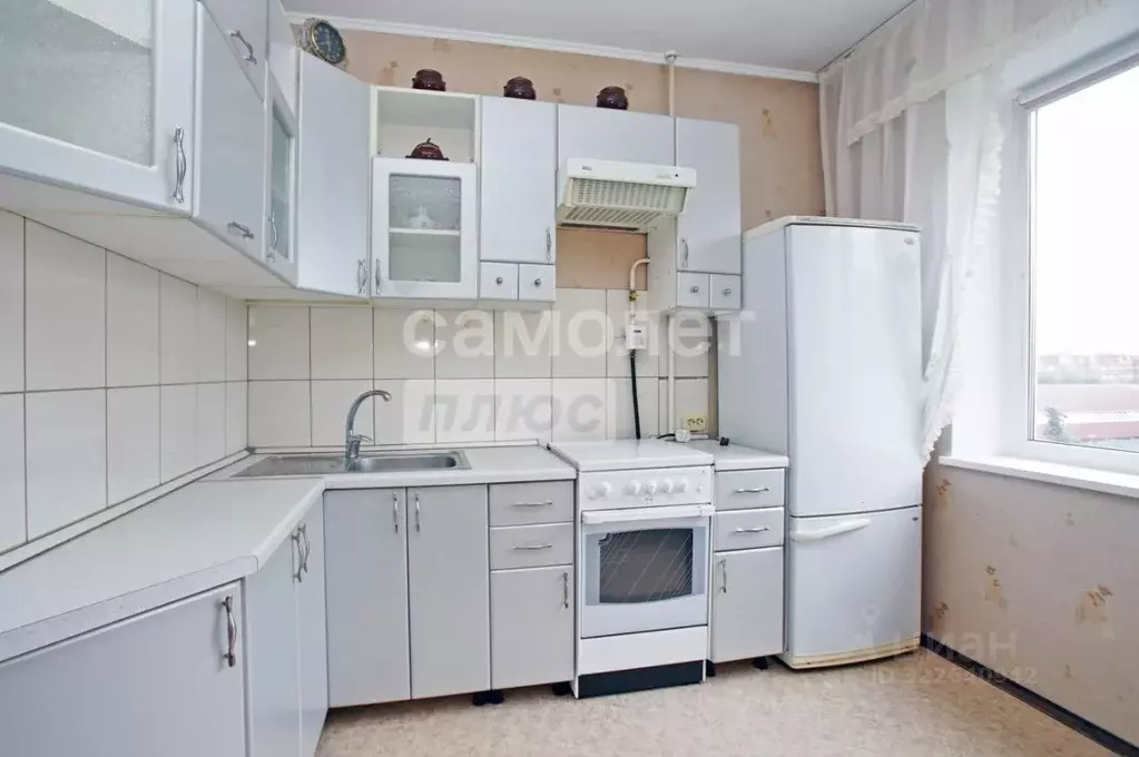 2-к кв. Омская область, Омск ул. 5-й Армии, 10/1 (53.0 м) - Фото 2