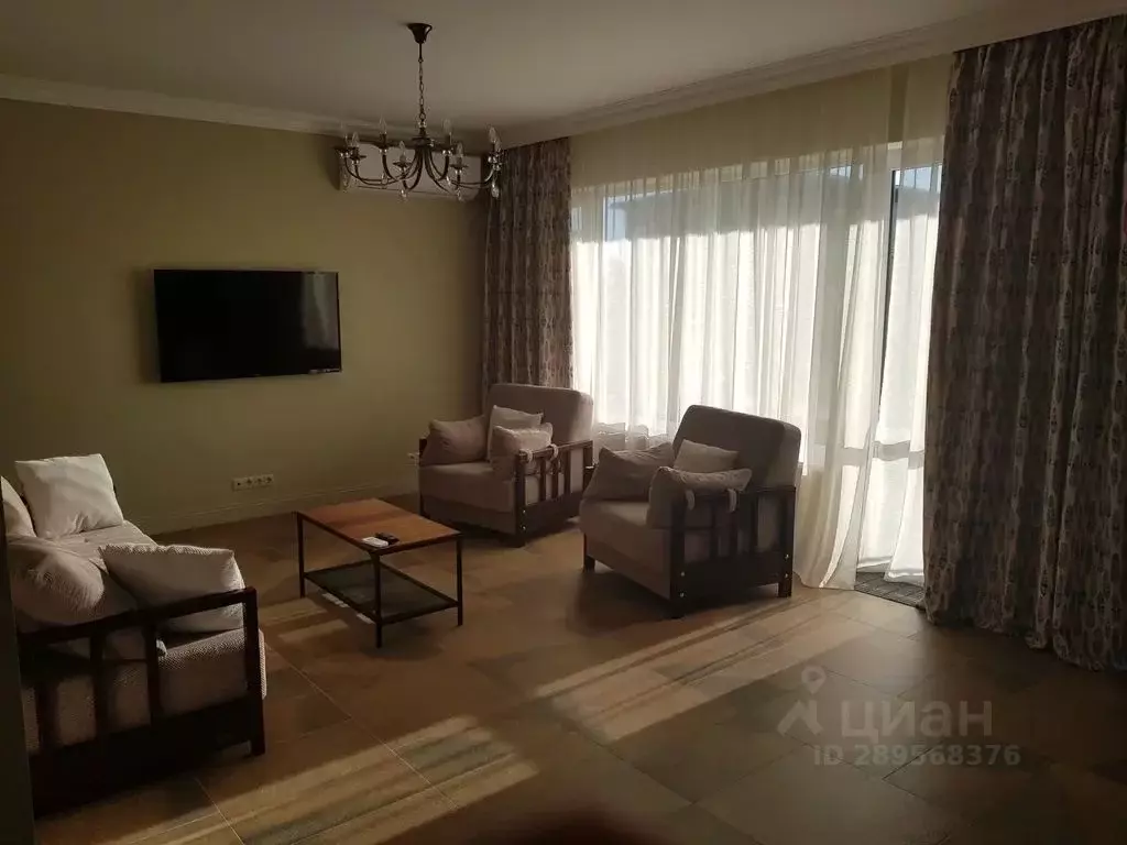 Дом в Краснодарский край, Темрюкский район, Ахтанизовское с/пос, пос. ... - Фото 1