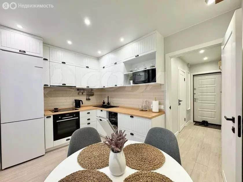 1-комнатная квартира: Тюмень, улица Федюнинского, 58к2 (41 м) - Фото 2