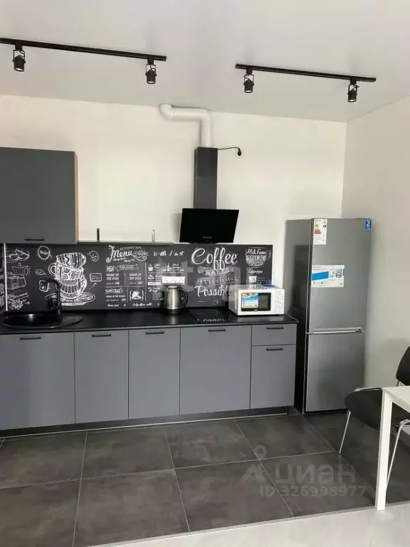 1-к кв. Тюменская область, Тюмень ул. Муравленко, 11 (40.0 м) - Фото 1