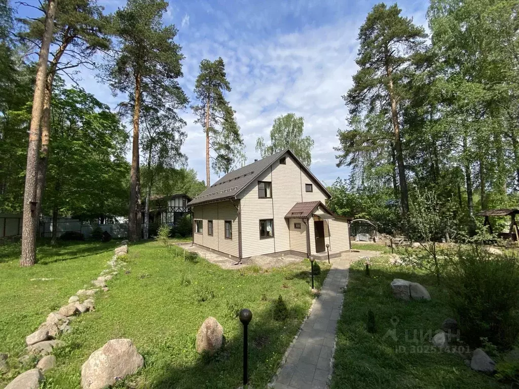 Дом в Ленинградская область, Выборгский район, Советское городское ... - Фото 0