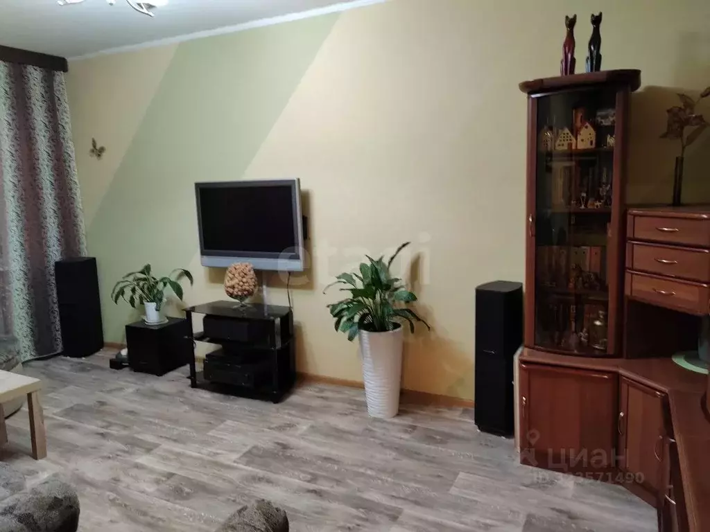 3-к кв. Ямало-Ненецкий АО, Новый Уренгой ул. 26-го съезда КПСС, 12 ... - Фото 2