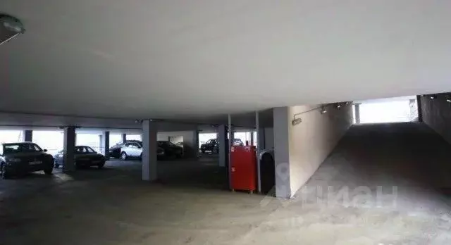 Гараж в Москва 1-я Владимирская ул., 34А (15 м) - Фото 1