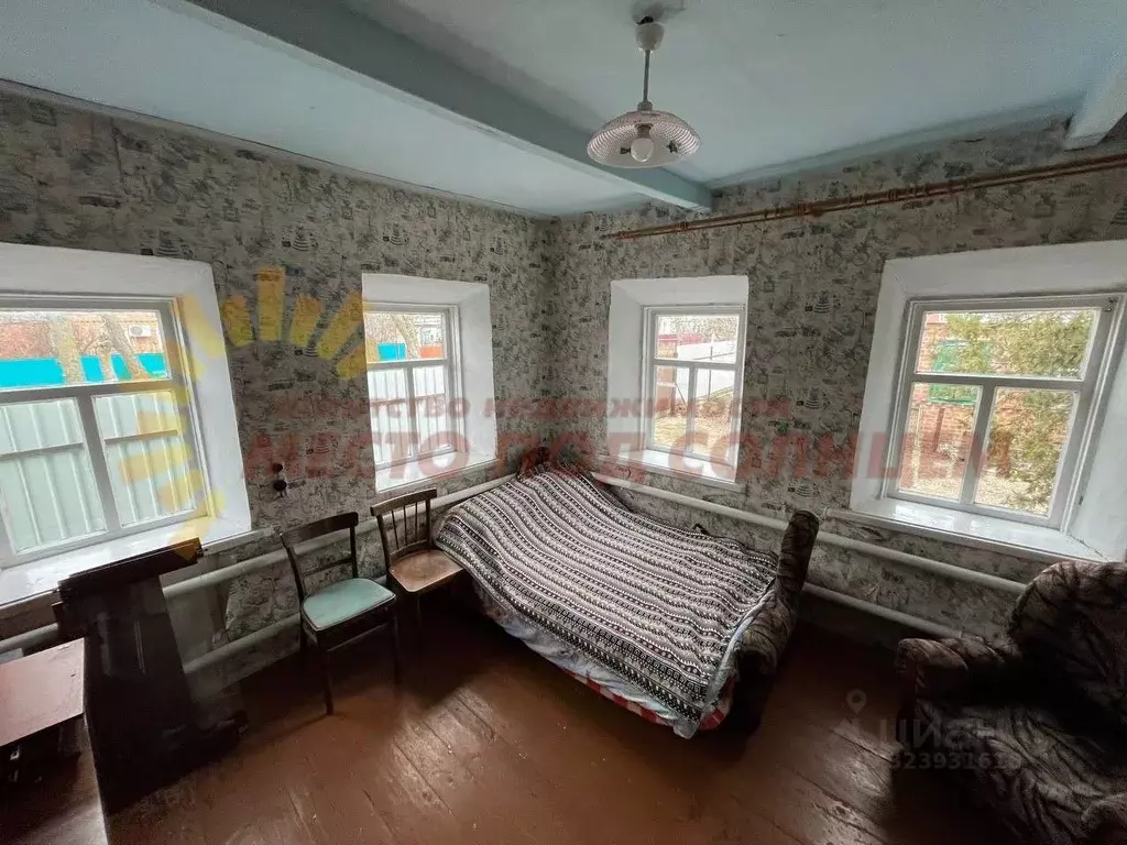 Дом в Краснодарский край, Щербиновский район, Шабельское с/пос, с. ... - Фото 2