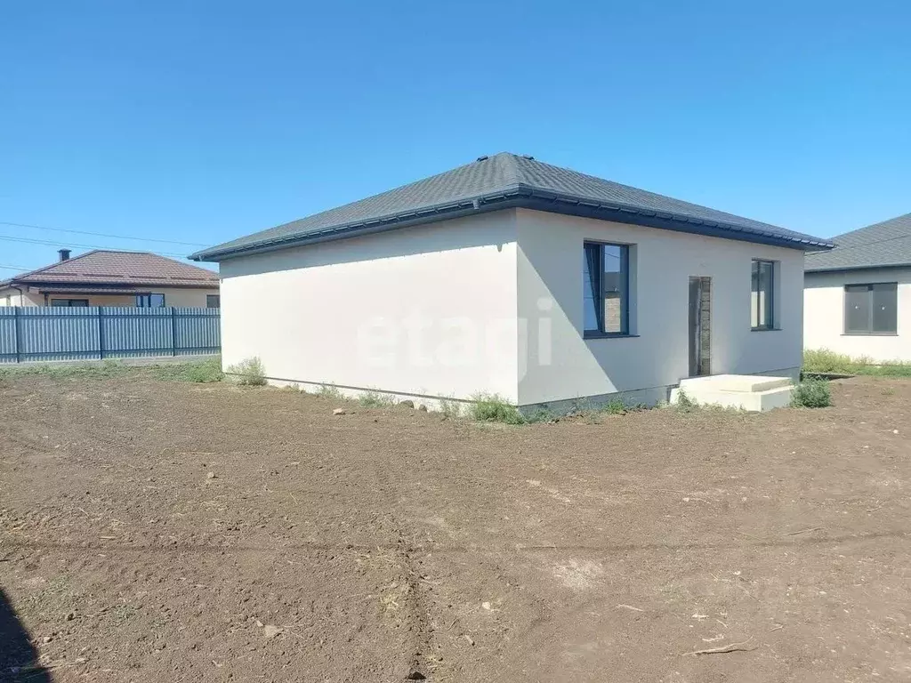 Дом в Крым, Симферопольский район, с. Урожайное  (112 м) - Фото 1