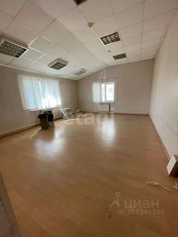 Помещение свободного назначения в Ростовская область, Таганрог ул. ... - Фото 1