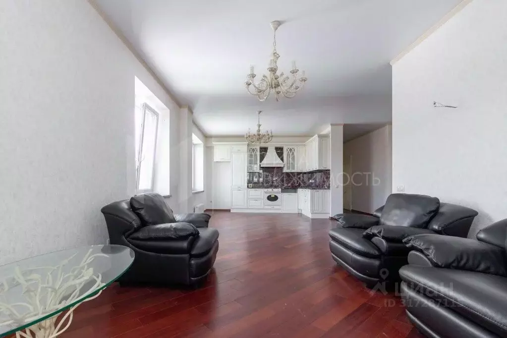 3-к кв. Тюменская область, Тюмень ул. Осипенко, 16 (112.0 м) - Фото 0
