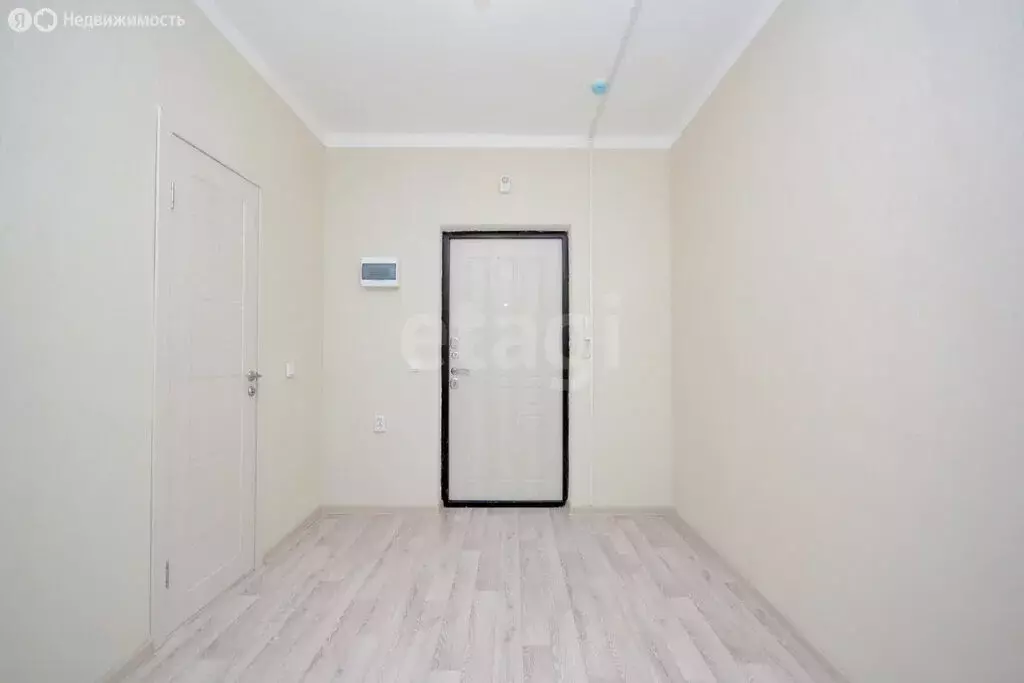 2-комнатная квартира: Якутск, улица Александра Захарченко, 13 (41 м) - Фото 2