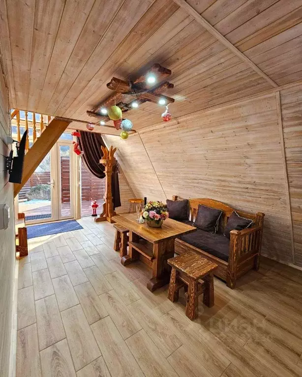 Дом в Карачаево-Черкесия, Малокарачаевский район, Краснокурганское ... - Фото 1