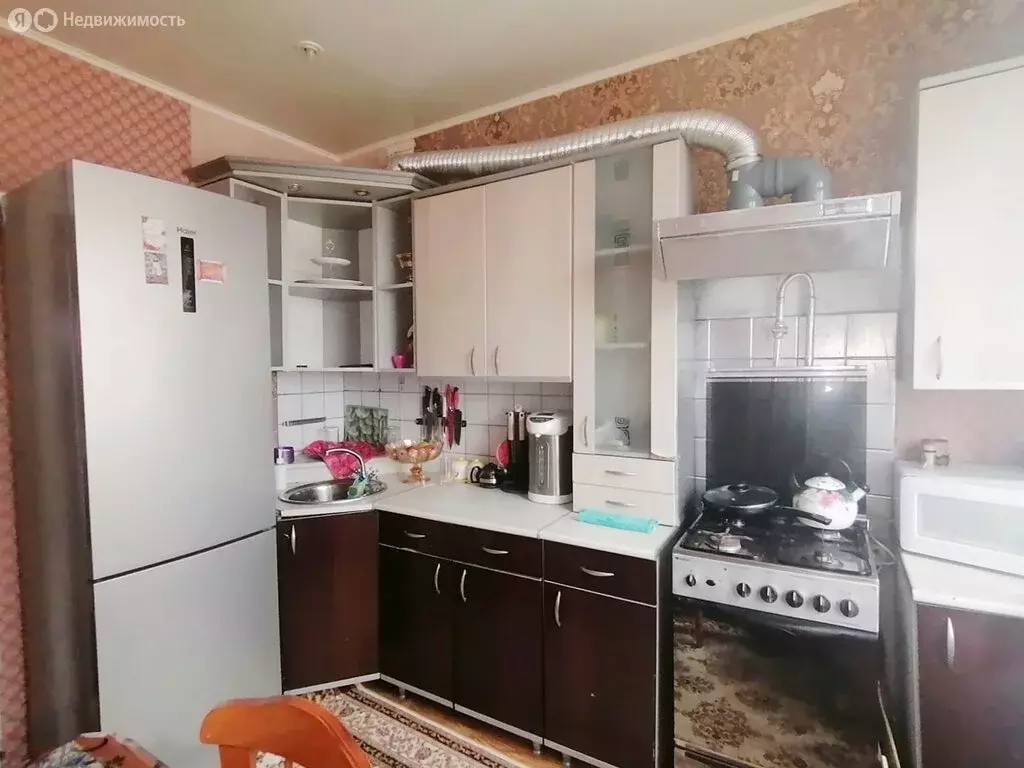 2-комнатная квартира: Новый Уренгой, Надымская улица, 7 (56.6 м) - Фото 1
