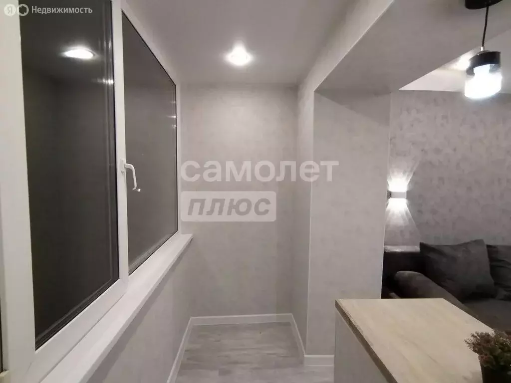 Квартира-студия: Тюмень, улица Мельникайте, 63 (21 м) - Фото 2