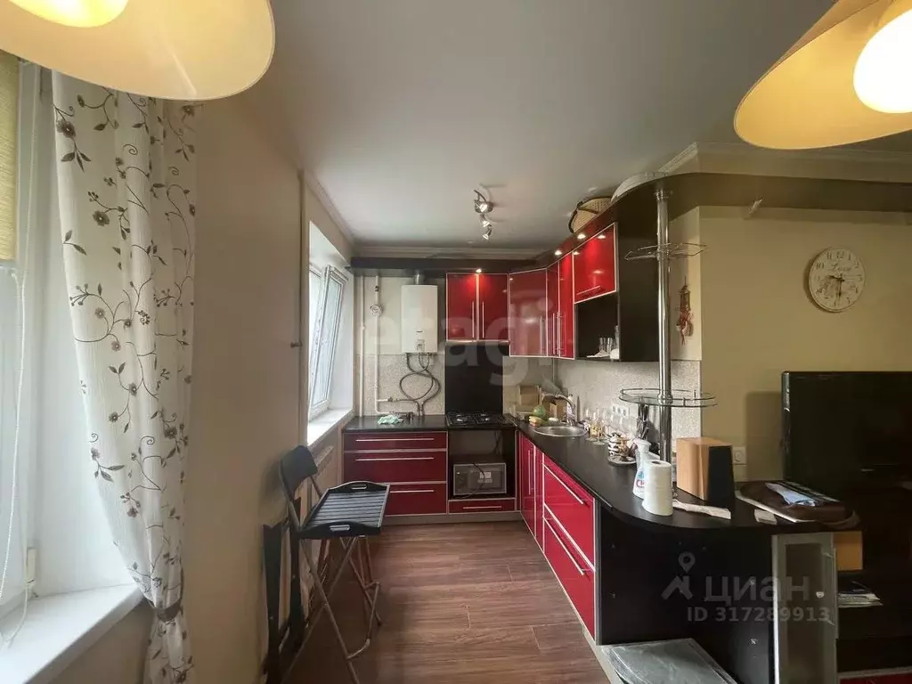 3-к кв. Адыгея, Майкоп ул. Димитрова, 11/2 (49.9 м) - Фото 0