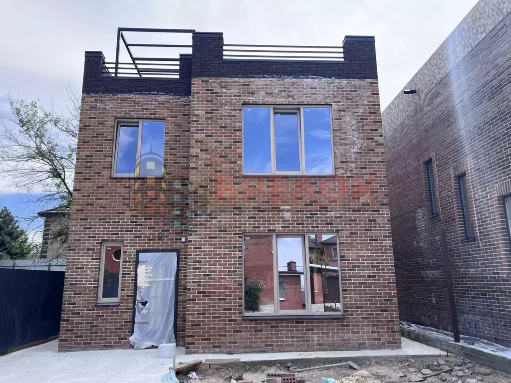 Дом в Ростовская область, Ростов-на-Дону Авиационная ул. (210 м) - Фото 0