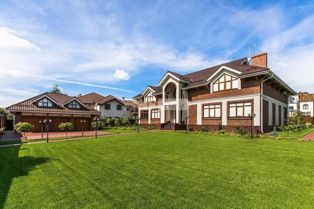 Дом в Москва д. Зименки, Антоновка кп, ул. Земляничная (930 м) - Фото 2