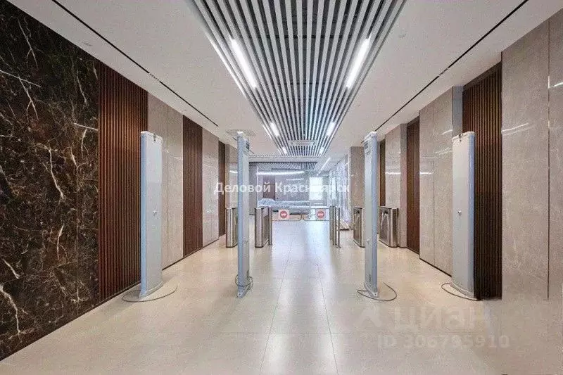 Офис в Красноярский край, Красноярск Взлетная ул., 15Ж (2640 м) - Фото 2