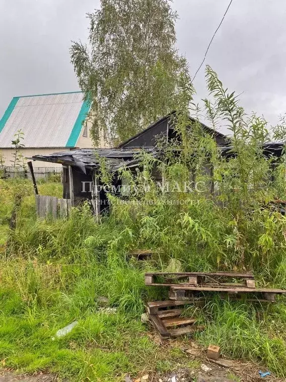 Участок в Ханты-Мансийский АО, Нижневартовск Ягодный пер., 28 (600.0 ... - Фото 0