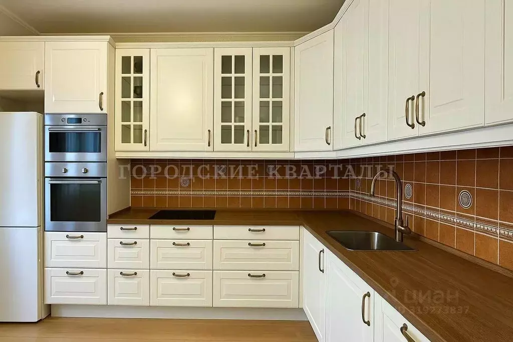 3-к кв. Московская область, Химки просп. Мельникова, 19 (87.42 м) - Фото 0