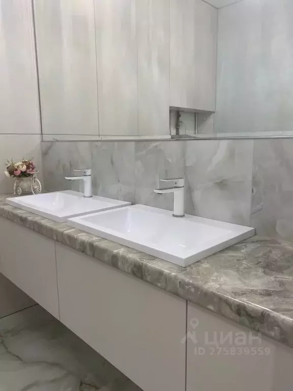 Помещение свободного назначения в Татарстан, Казань ул. Зур Урам, 1Г ... - Фото 1