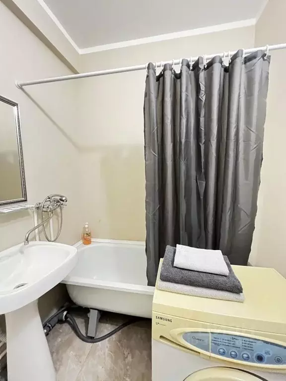 2-к кв. Татарстан, Набережные Челны просп. Раиса Беляева, 42В (44.0 м) - Фото 2