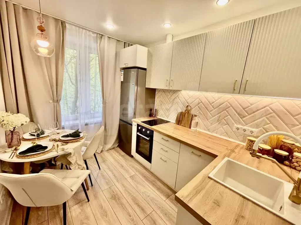2-к. квартира, 37 м, 4/9 эт. - Фото 1