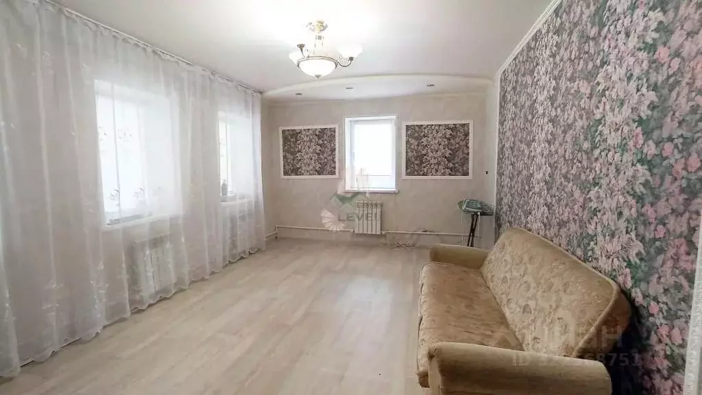 Дом в Саратовская область, Энгельс ул. Маяковского (100 м) - Фото 2