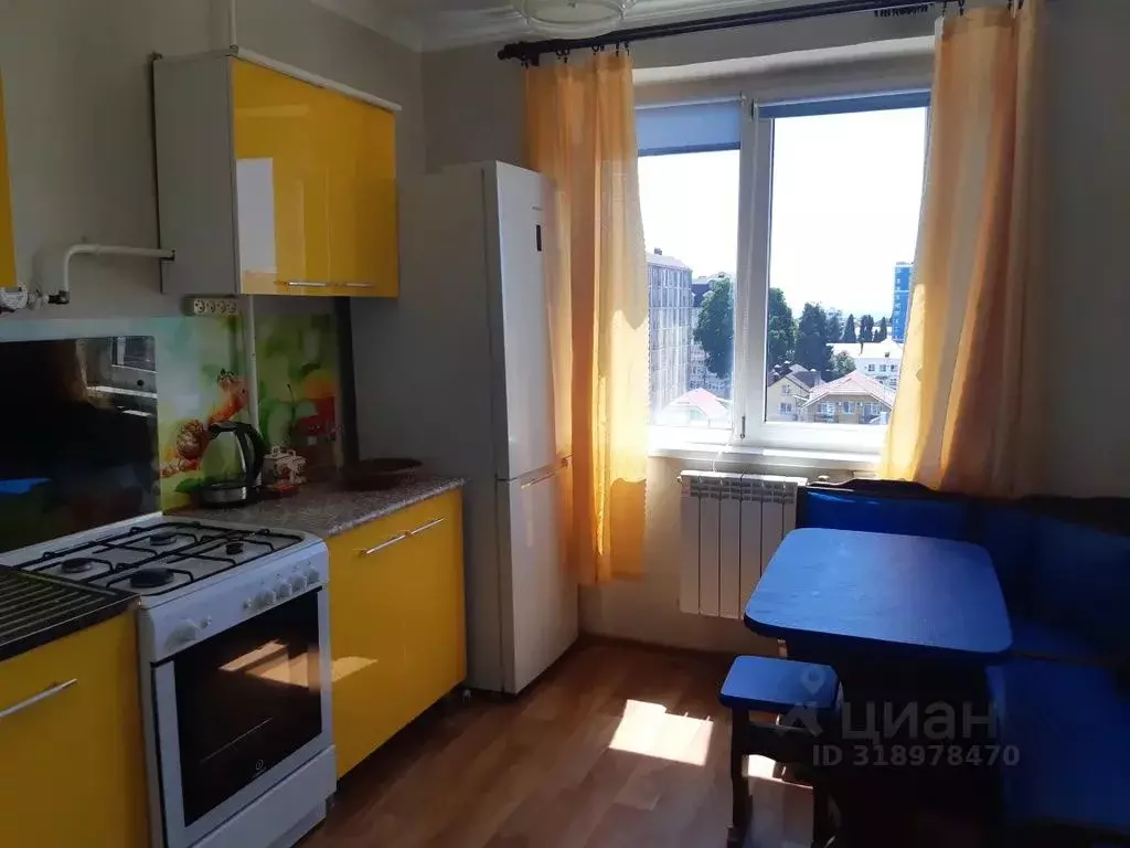 2-к кв. Краснодарский край, Сочи ул. Ленина, 6 (55.0 м) - Фото 0