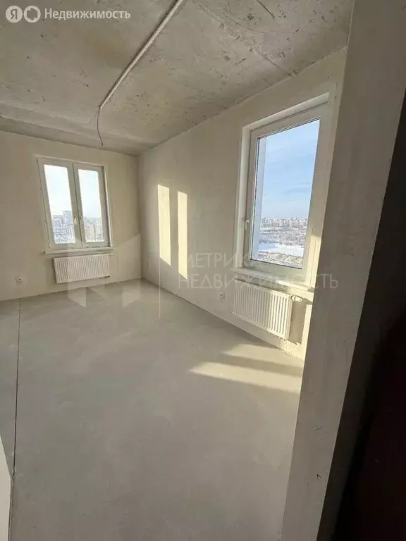Квартира-студия: Тюмень, Новгородская улица, 3 (27.5 м) - Фото 1