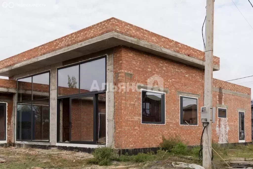 Дом в Аксай, улица Татьяны Горбуновой (220 м) - Фото 1